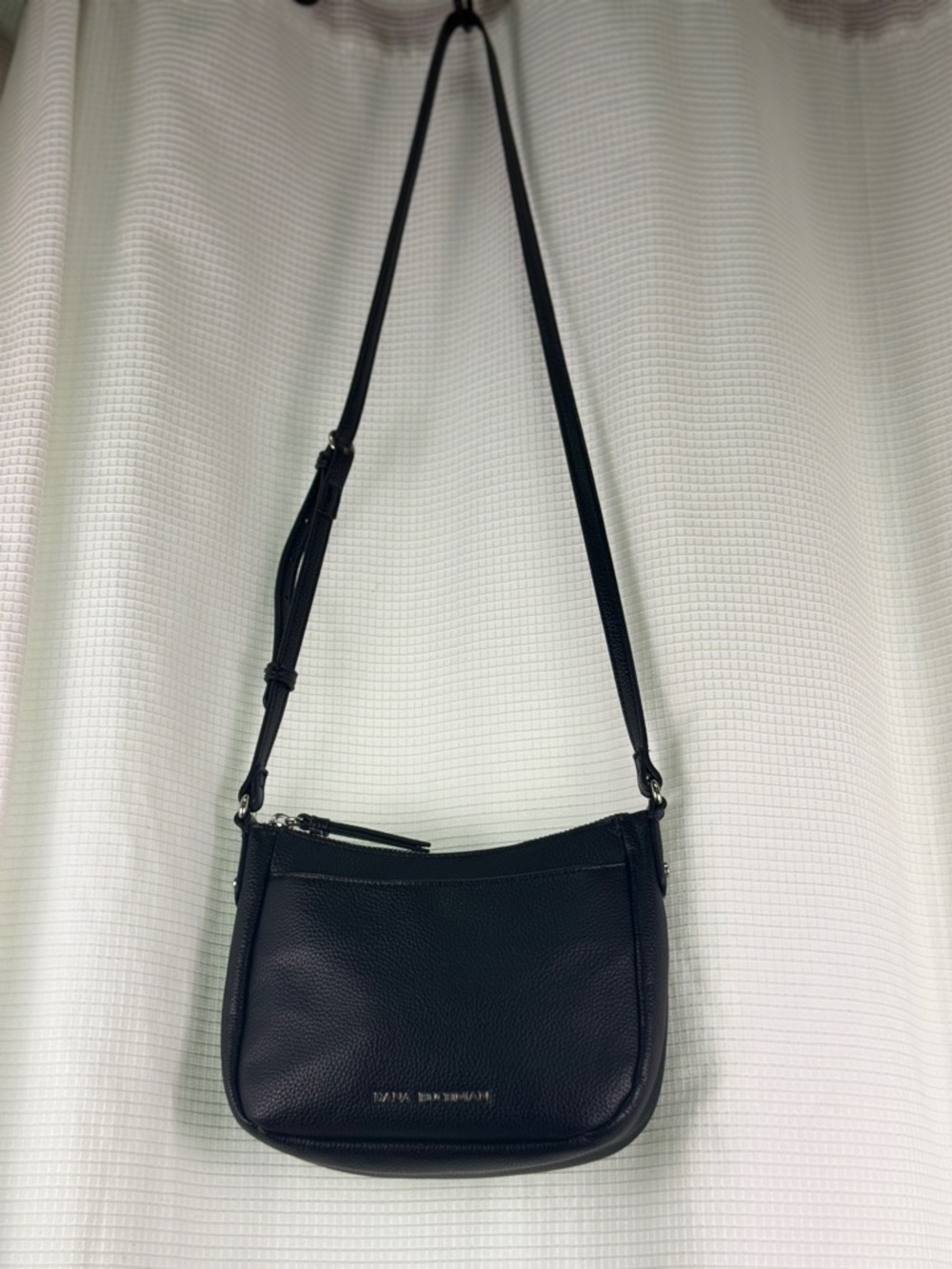 Dana Buchman Black Pebbled Faux Leather Crossbody Bag Adjustable Strap EUC - Picture 3 of 7